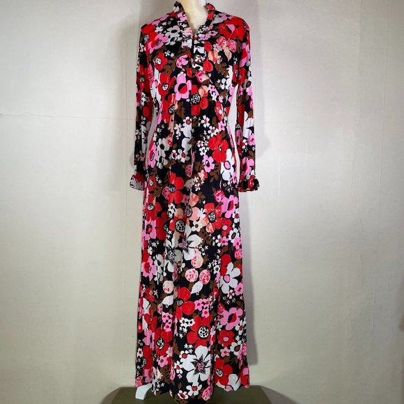 Vintage Dresses & Skirts - LOUD 70's Vintage Flowered Ruffle Collar Maxi Gown